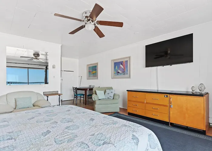 2 Bed1 Bath On The Boardwalk By The Inlet *