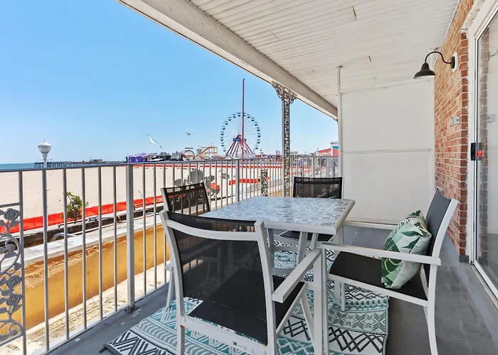 2 Bed1 Bath On The Boardwalk By The Inlet